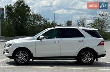 Позашляховик / Кросовер Mercedes-Benz M-Class 2013 в 