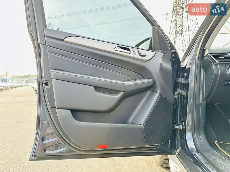 Позашляховик / Кросовер Mercedes-Benz M-Class 2013 в Харкові