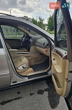 Внедорожник / Кроссовер Mercedes-Benz M-Class 2006 в 