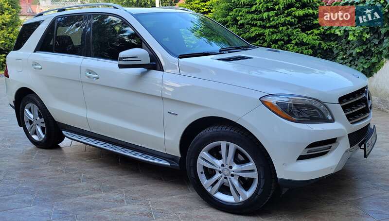Внедорожник / Кроссовер Mercedes-Benz M-Class 2012 в Одессе