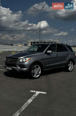 Внедорожник / Кроссовер Mercedes-Benz M-Class 2014 в 