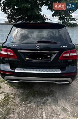 Внедорожник / Кроссовер Mercedes-Benz M-Class 2013 в 