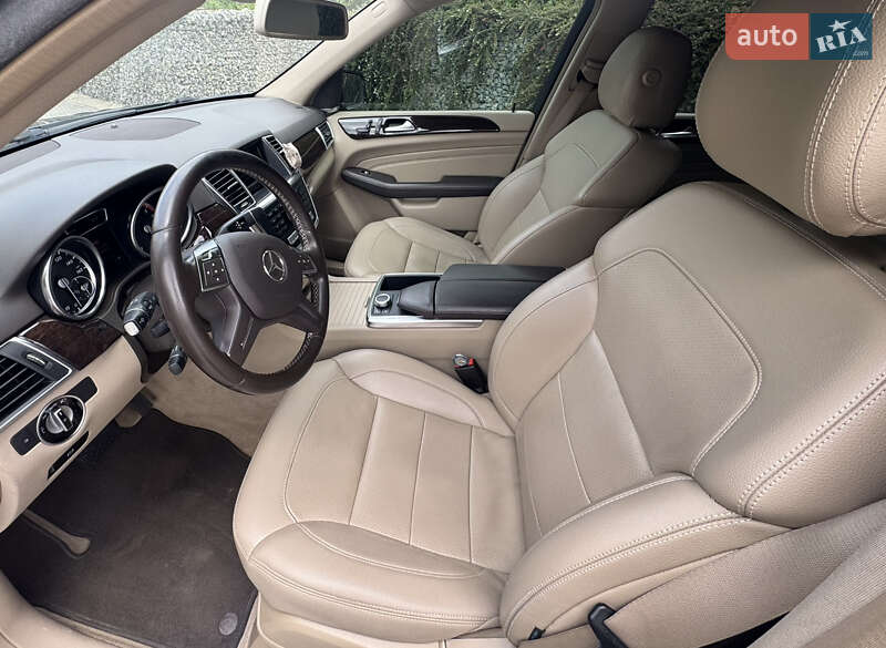 Внедорожник / Кроссовер Mercedes-Benz M-Class 2013 в Черновцах