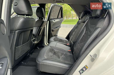 Позашляховик / Кросовер Mercedes-Benz M-Class 2013 в 