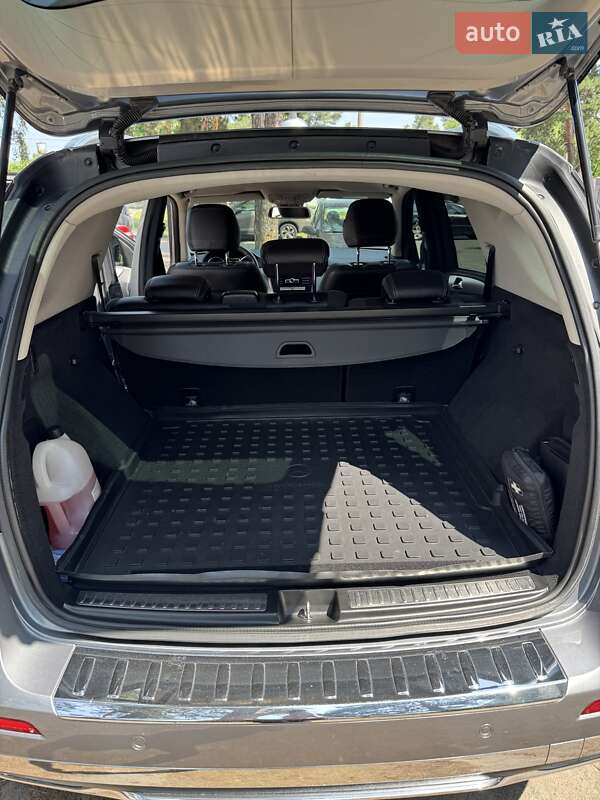 Позашляховик / Кросовер Mercedes-Benz M-Class 2013 в Києві