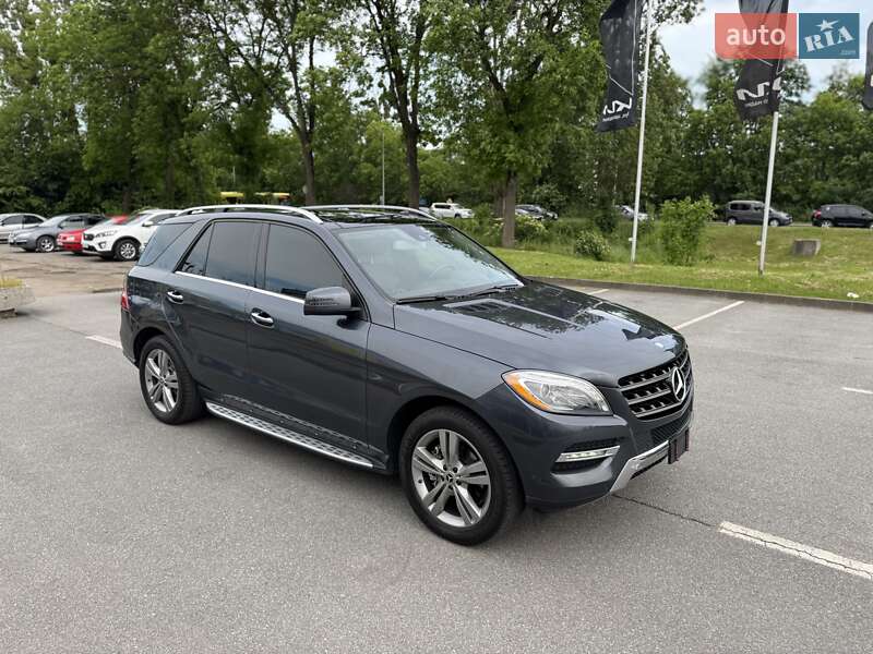 Внедорожник / Кроссовер Mercedes-Benz M-Class 2013 в 