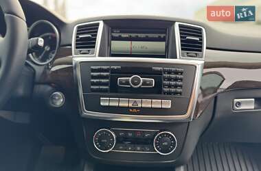 Внедорожник / Кроссовер Mercedes-Benz M-Class 2013 в 