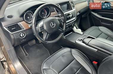 Внедорожник / Кроссовер Mercedes-Benz M-Class 2013 в 