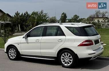 Внедорожник / Кроссовер Mercedes-Benz M-Class 2014 в 