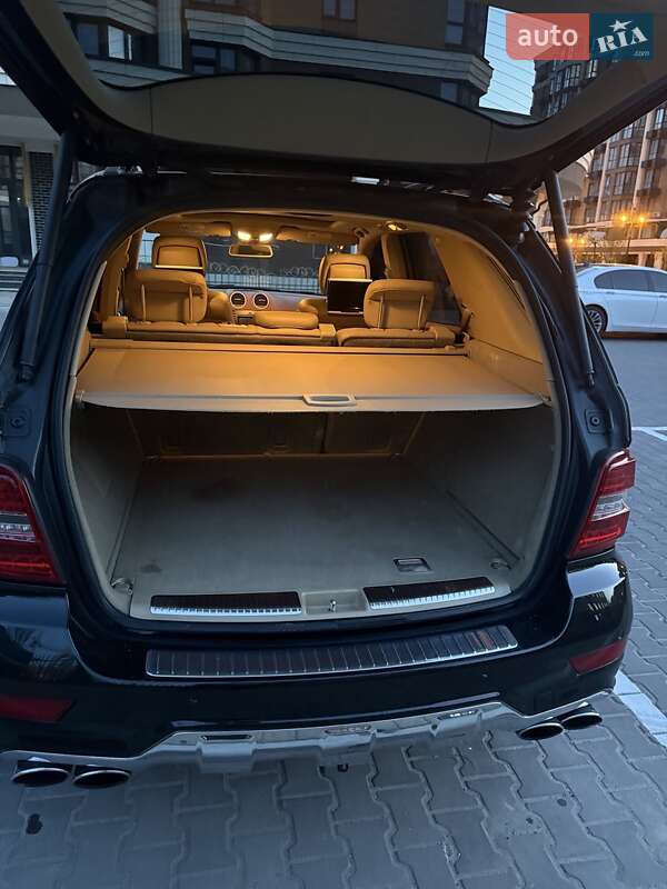 Позашляховик / Кросовер Mercedes-Benz M-Class 2008 в Києві