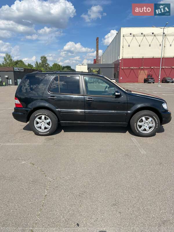 Внедорожник / Кроссовер Mercedes-Benz M-Class 2002 в Киеве