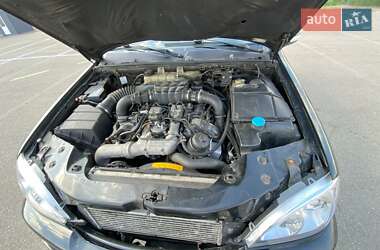 Внедорожник / Кроссовер Mercedes-Benz M-Class 2002 в 