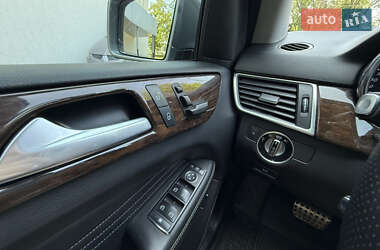 Внедорожник / Кроссовер Mercedes-Benz M-Class 2013 в 