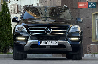 Внедорожник / Кроссовер Mercedes-Benz M-Class 2013 в Одессе