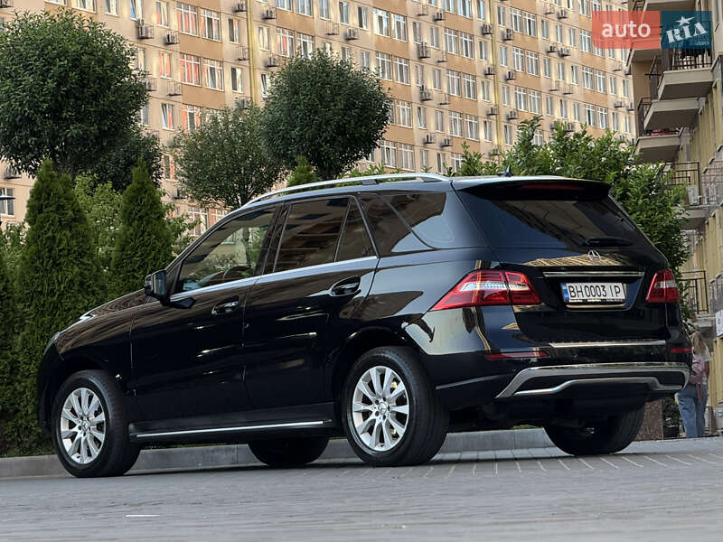 Внедорожник / Кроссовер Mercedes-Benz M-Class 2013 в Одессе