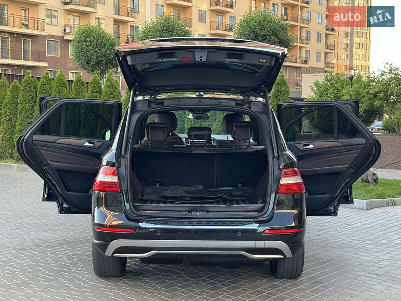 Внедорожник / Кроссовер Mercedes-Benz M-Class 2013 в Одессе