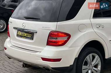 Внедорожник / Кроссовер Mercedes-Benz M-Class 2011 в 