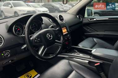 Внедорожник / Кроссовер Mercedes-Benz M-Class 2011 в 