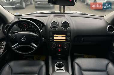 Внедорожник / Кроссовер Mercedes-Benz M-Class 2011 в 