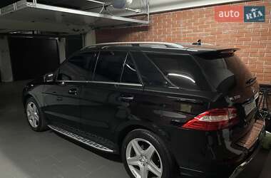 Внедорожник / Кроссовер Mercedes-Benz M-Class 2012 в 