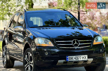 Внедорожник / Кроссовер Mercedes-Benz M-Class 2007 в 