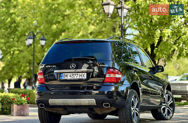 Внедорожник / Кроссовер Mercedes-Benz M-Class 2007 в 