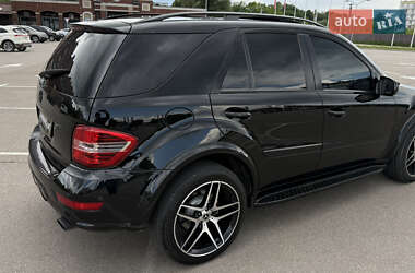 Внедорожник / Кроссовер Mercedes-Benz M-Class 2010 в 