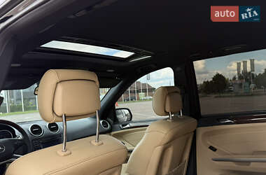 Внедорожник / Кроссовер Mercedes-Benz M-Class 2010 в 
