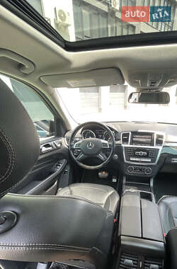 Внедорожник / Кроссовер Mercedes-Benz M-Class 2014 в 