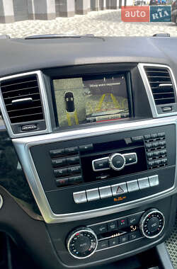 Внедорожник / Кроссовер Mercedes-Benz M-Class 2014 в 