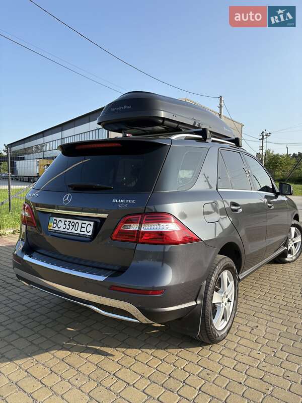 Внедорожник / Кроссовер Mercedes-Benz M-Class 2013 в Львове