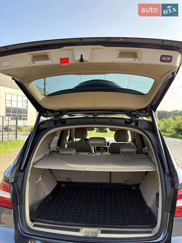 Внедорожник / Кроссовер Mercedes-Benz M-Class 2013 в Львове