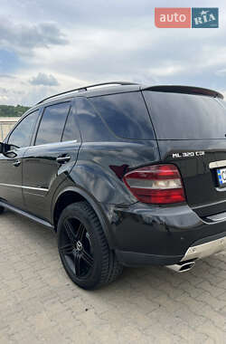 Внедорожник / Кроссовер Mercedes-Benz M-Class 2007 в 