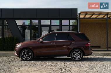 Внедорожник / Кроссовер Mercedes-Benz M-Class 2015 в 