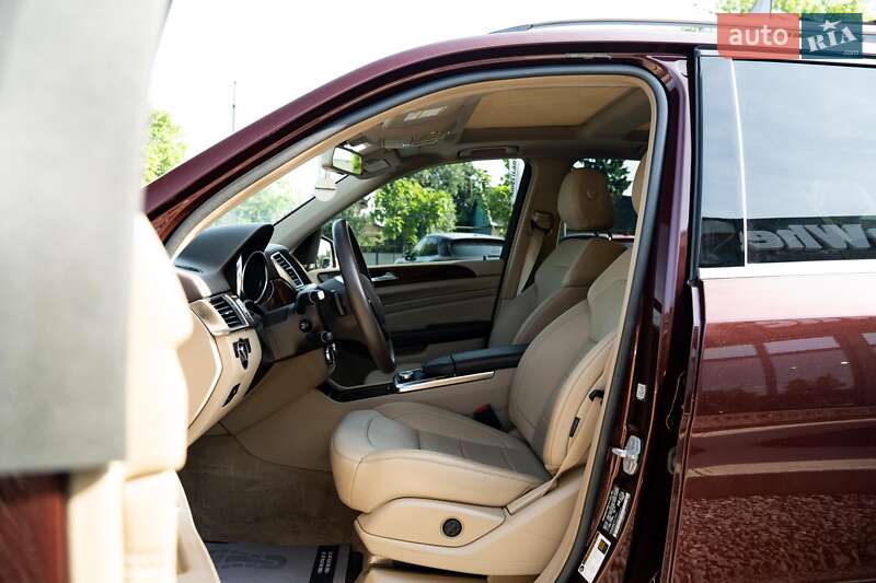 Внедорожник / Кроссовер Mercedes-Benz M-Class 2015 в Черновцах