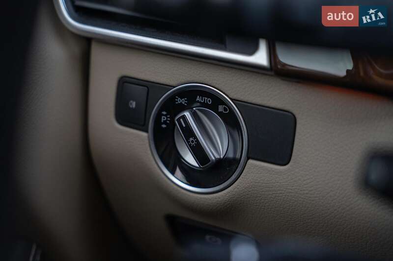 Внедорожник / Кроссовер Mercedes-Benz M-Class 2015 в Черновцах