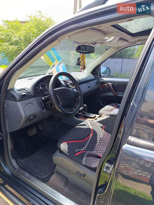 Позашляховик / Кросовер Mercedes-Benz M-Class 1998 в Чернігові