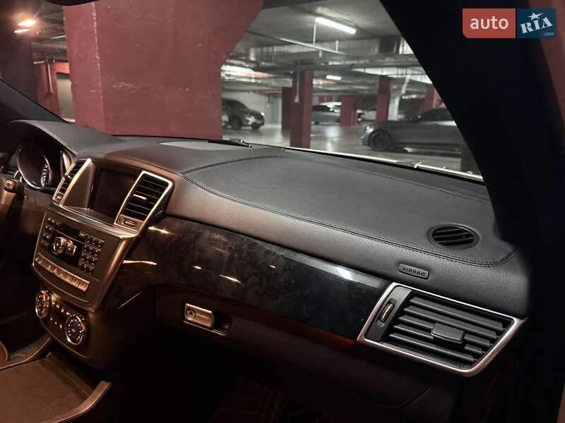 Внедорожник / Кроссовер Mercedes-Benz M-Class 2013 в Днепре