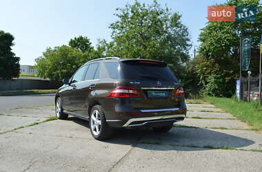Внедорожник / Кроссовер Mercedes-Benz M-Class 2013 в 