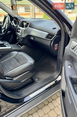 Внедорожник / Кроссовер Mercedes-Benz M-Class 2014 в 