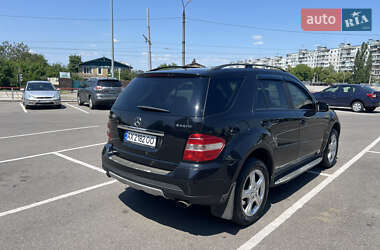 Внедорожник / Кроссовер Mercedes-Benz M-Class 2007 в 