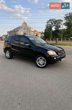 Внедорожник / Кроссовер Mercedes-Benz M-Class 2006 в 