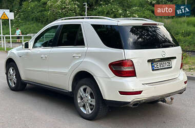 Позашляховик / Кросовер Mercedes-Benz M-Class 2011 в 