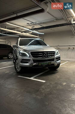 Внедорожник / Кроссовер Mercedes-Benz M-Class 2012 в 