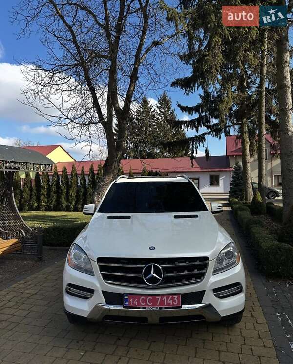 Внедорожник / Кроссовер Mercedes-Benz M-Class 2011 в Виноградове