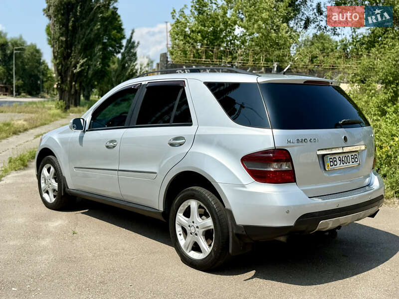 Внедорожник / Кроссовер Mercedes-Benz M-Class 2008 в Киеве
