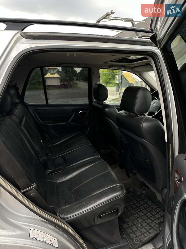 Внедорожник / Кроссовер Mercedes-Benz M-Class 2000 в Черновцах фото 5 Внедорожник / Кроссовер Mercedes-Benz M-Class 2000 в Черновцах