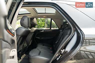 Внедорожник / Кроссовер Mercedes-Benz M-Class 2012 в 