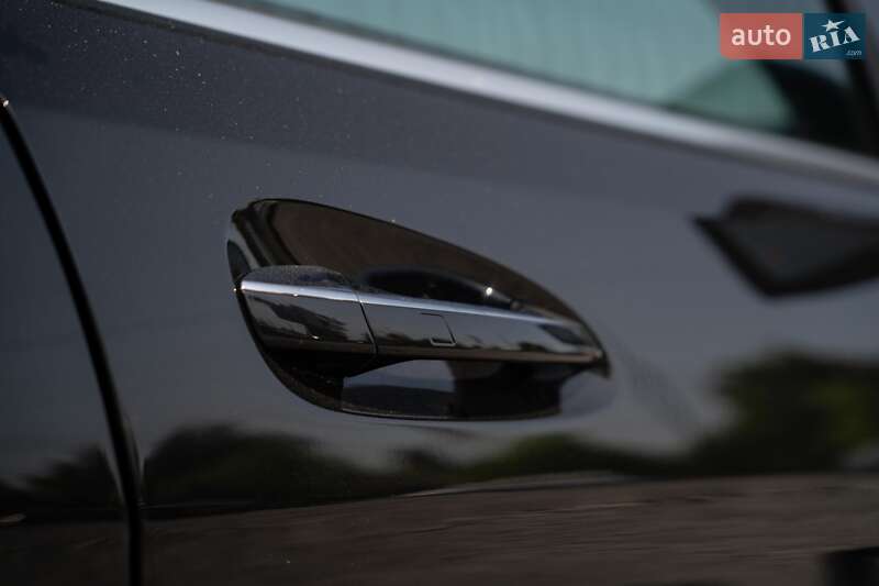 Внедорожник / Кроссовер Mercedes-Benz M-Class 2012 в Черновцах