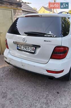 Внедорожник / Кроссовер Mercedes-Benz M-Class 2009 в 